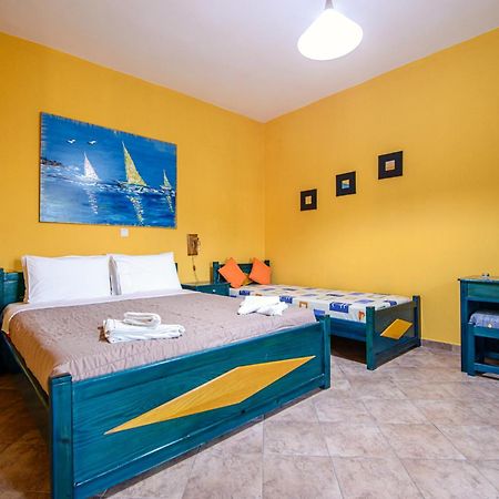 Atlantica Apartments Мегалохори Екстериор снимка