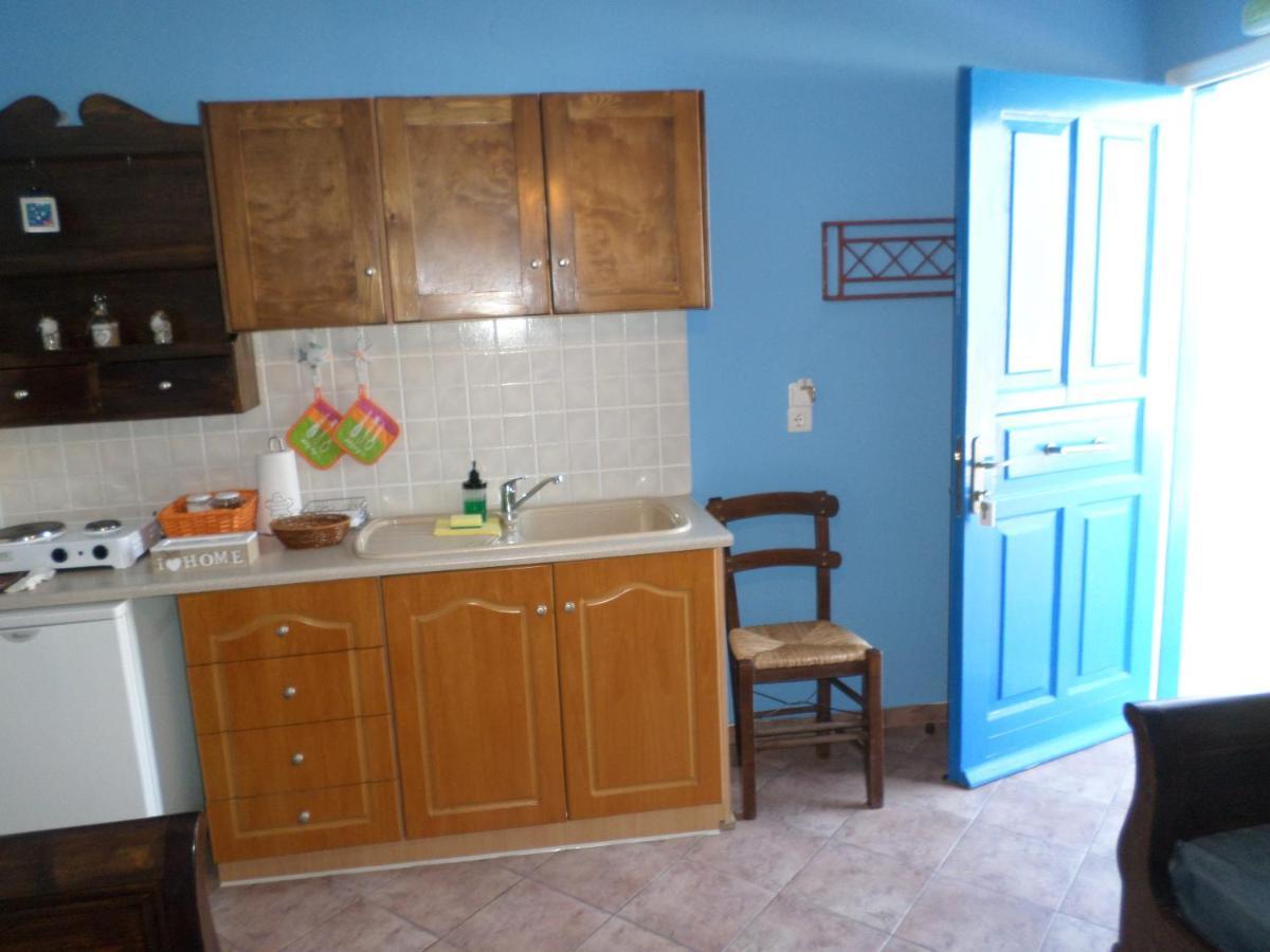 Atlantica Apartments Мегалохори Екстериор снимка