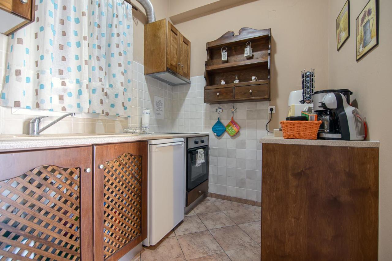 Atlantica Apartments Мегалохори Екстериор снимка