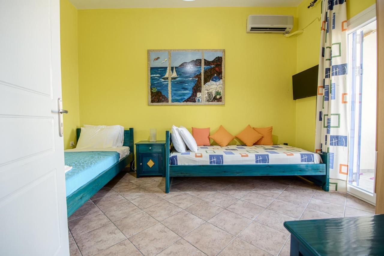 Atlantica Apartments Мегалохори Екстериор снимка