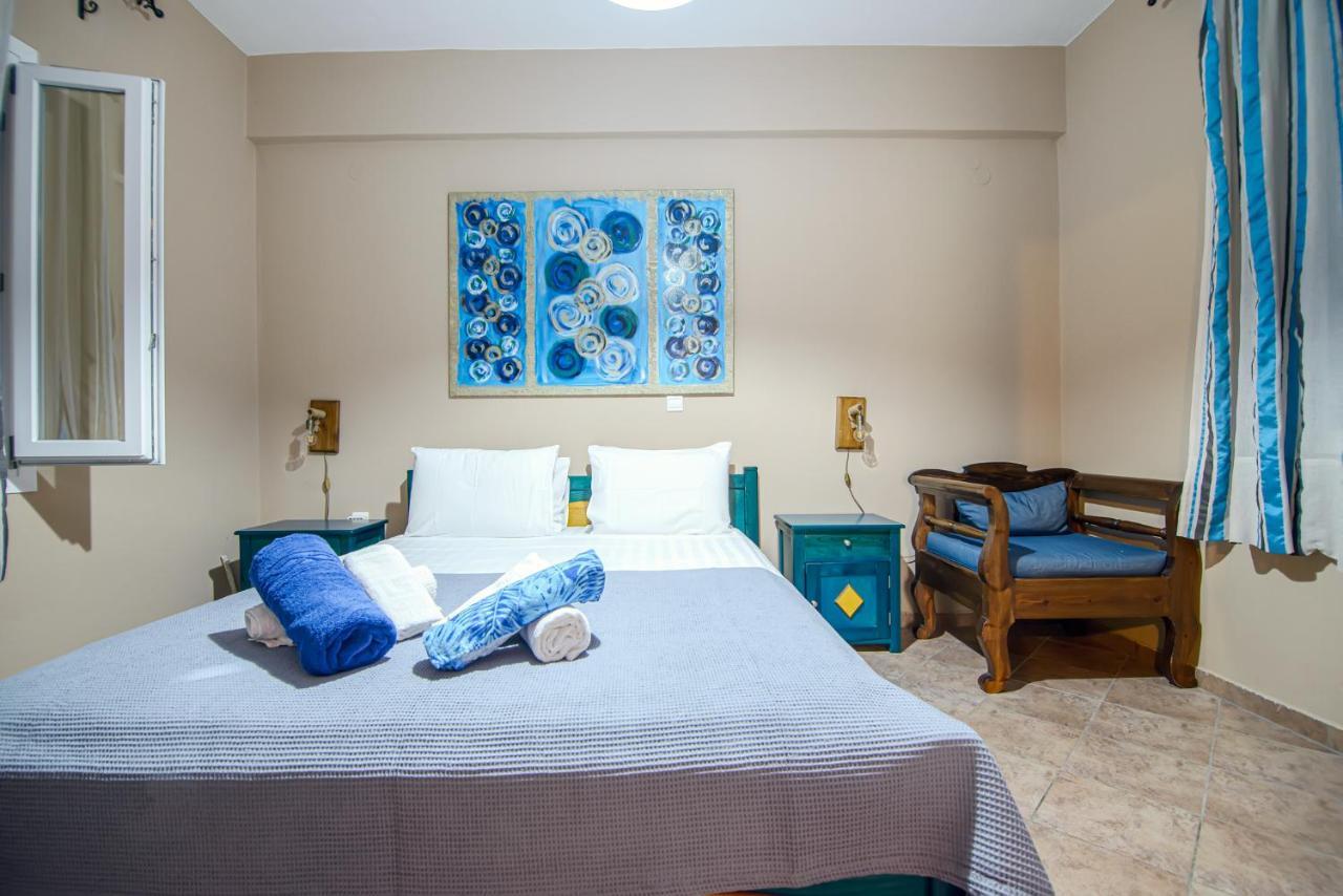 Atlantica Apartments Мегалохори Екстериор снимка