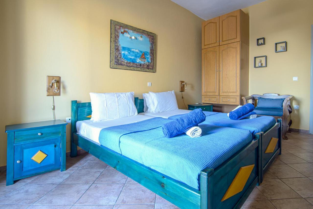 Atlantica Apartments Мегалохори Екстериор снимка