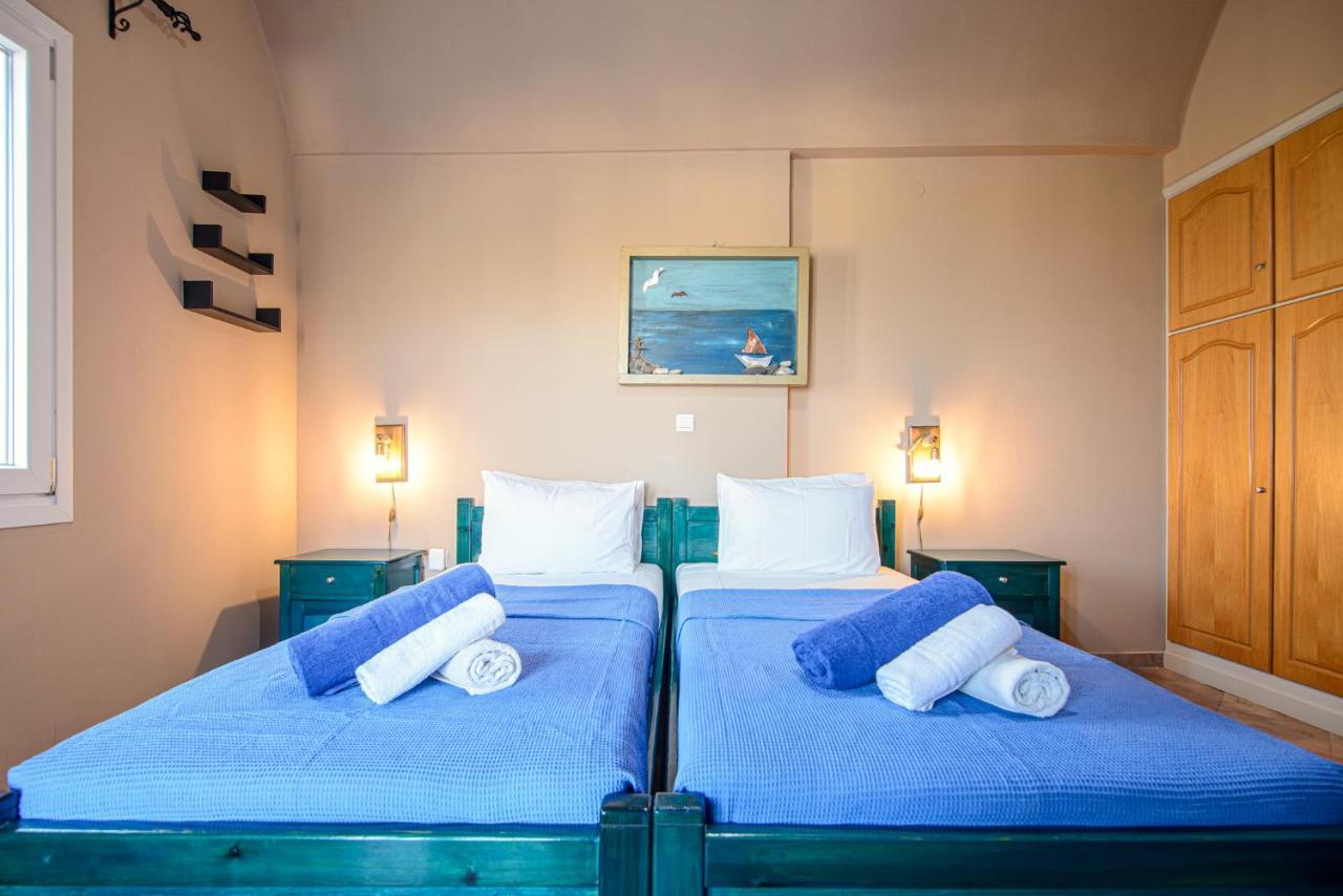 Atlantica Apartments Мегалохори Екстериор снимка